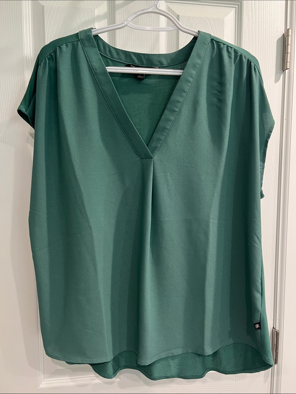 Banana Republic V-Neck Short Sleeve Blouse